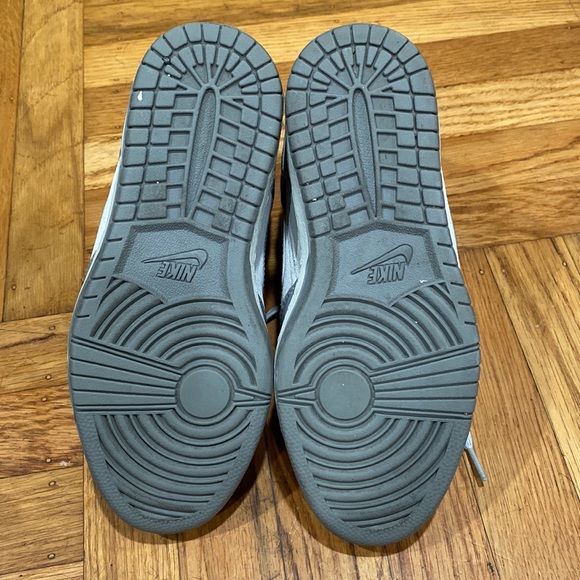 Nike Dunk Sky High 'Canyon Grey' - Picture 11 of 11